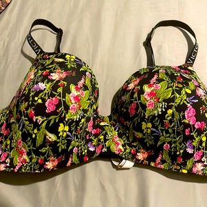 NWT Victoria’s Secret t-Shirt bra
